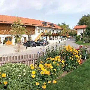 & Jaegerwirt Hotel
